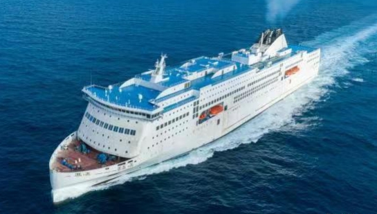 公司为广船国际大型滚装船整体设计液压门系统